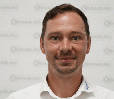 assets/images/0/Marcus-Knoth-295289d5.gif